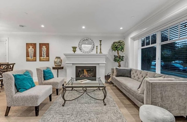 Modern 5-Bedroom Vancouver Home in Peaceful Area