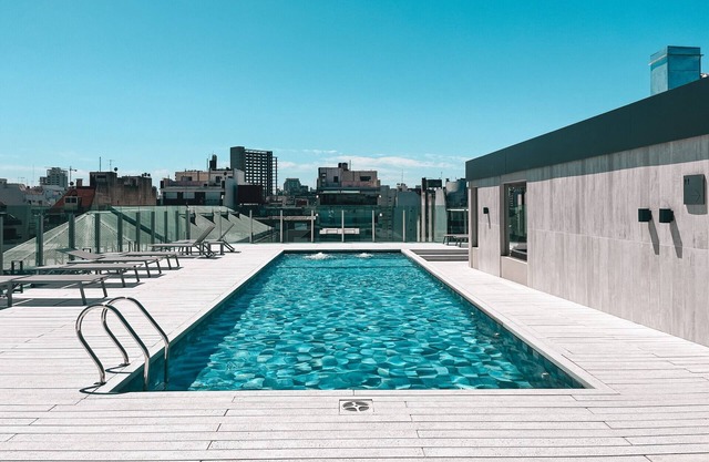 Modern and bright: blocks from the Boca court