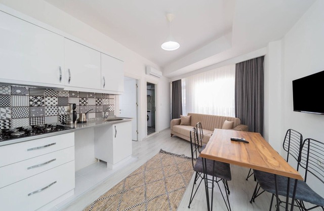 Modern and Comfortable Apartment in Muratpasa