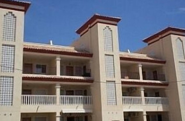 Moderno apartamento con piscina comunitaria