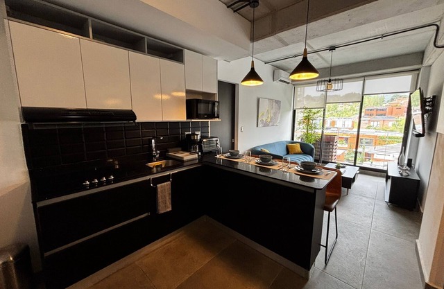 Modern Apartment Steps from Ciudad Cayala & US Embassy - Prime Location