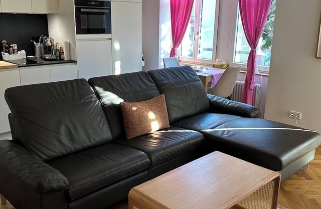 Modern apartment Smart Tv and parking lot