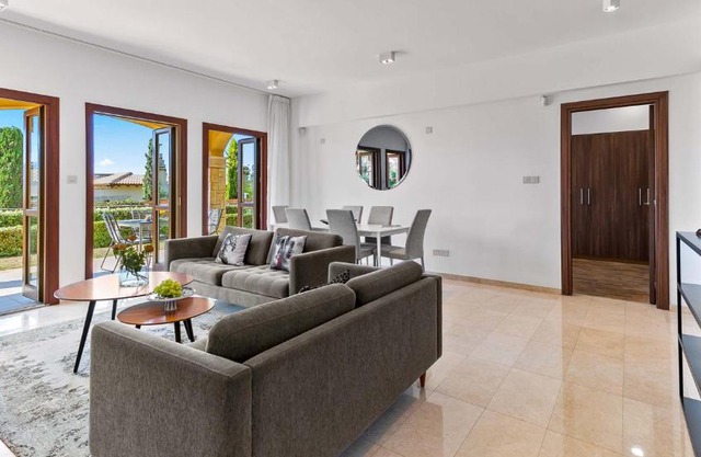 Modern Apartment AP02 - Zodia with private garden, Aphrodite Hills