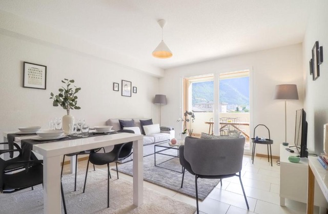 Modern apartment close to Martigny train station