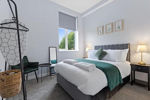 Modern Apartment Free Parking Double Bed Suite 5