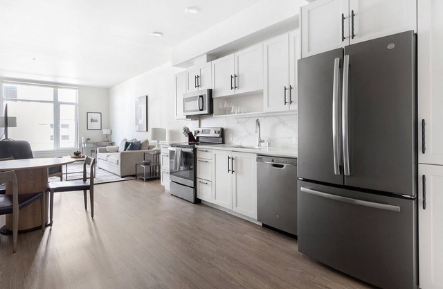 Modern Apartment in Prime Location (ID9717X89)