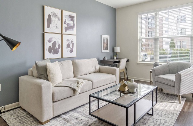 Modern Apartment in Prime Location (ID1267X878)