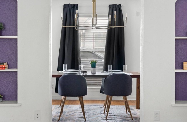 Modern Apartment in Prime Location (ID1204X623)