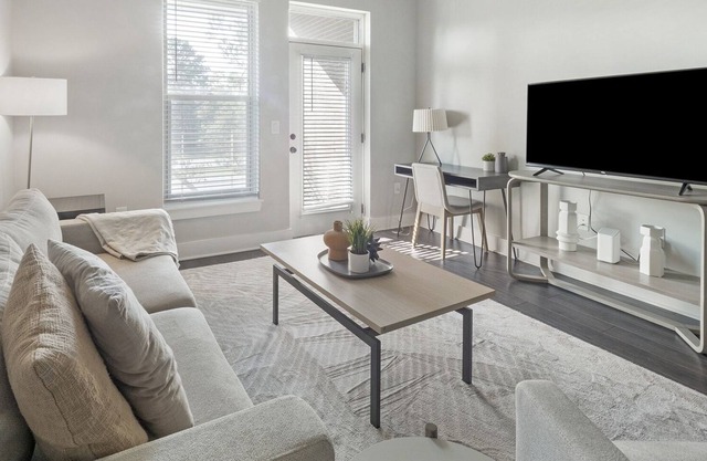 Modern Apartment in Prime Location (ID9064X58)
