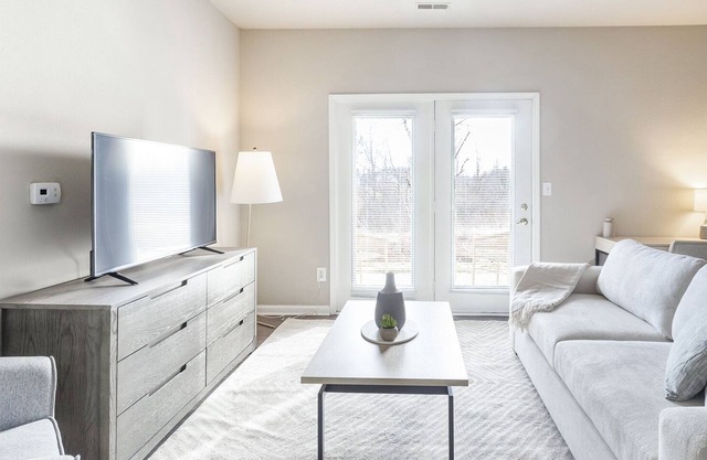 Modern Apartment in Prime Location (ID8693X2)