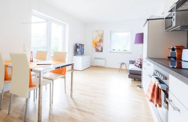 Apartamento moderno con gran balcón en el lago Klopein