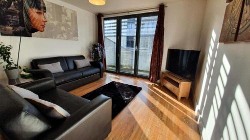 Modern Arcadian Centre Apartment 2 Bed/Balcony