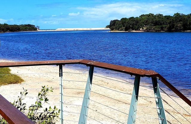 Moderna casa de playa: a 50 metros del agua, Se aceptan familias y mascotas, Wifi gratis