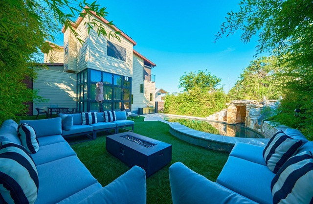 Modern Resort Style Home w / Private Pool Perfecto para los fines de semana de verano ACL SXSW F1