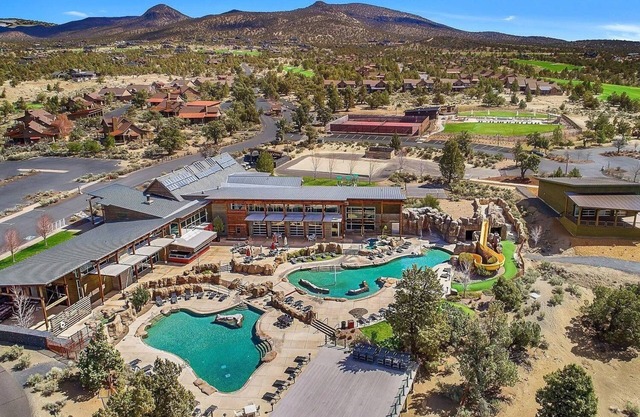 Nuevo y moderno Brasada Ranch 5 dormitorios de lujo en casa