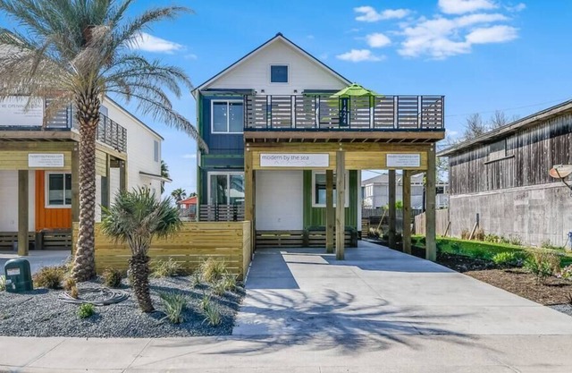 Modern by the Sea - Green