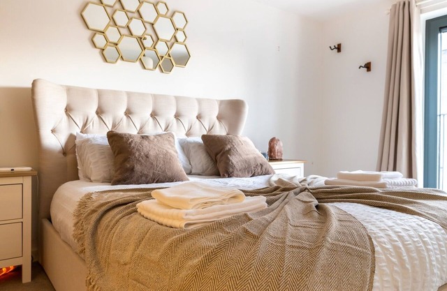 Modern Central London 2BD Flat