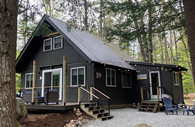 MODERN CHALET: 3-BDRM DOG friendly- Luxury & Affordability Combined