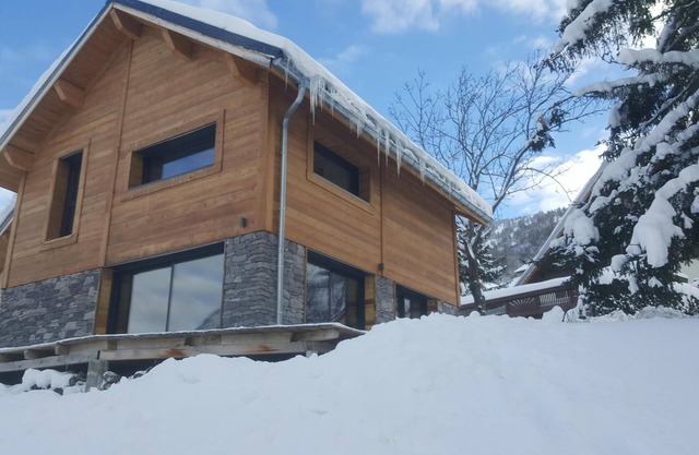 Chalet moderno, muy cómodo y tranquilo. Ideal para 2 o 3 familias.