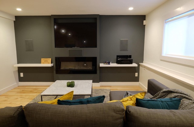Modern & Charming 3BR Suite in Character Home