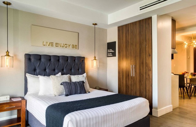 Modern & Chic Apt Gym+cinema+24/7 Service