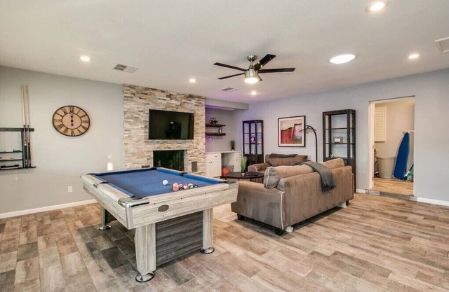 Modern Chic Old Town Home w/ Game Room and Backyard Oaisis!