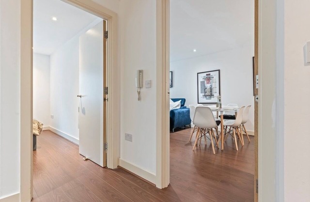 Modern City Centre, Free Parking, Sleeps 6