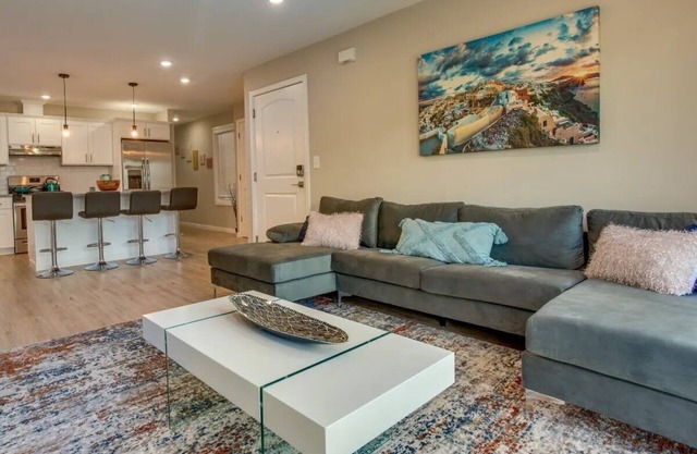 Modern City Getaway Near Downtown Newark & NYC