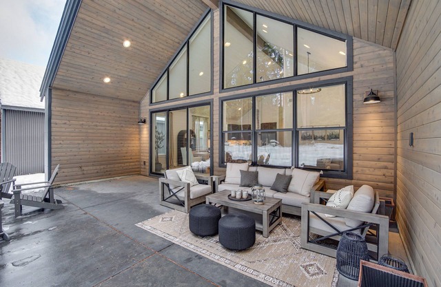 Modern Cle Elum Vacation Rental w/ Private Hot Tub