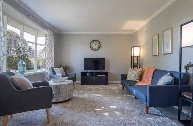 Modern + Clean Mid Century Ranch
