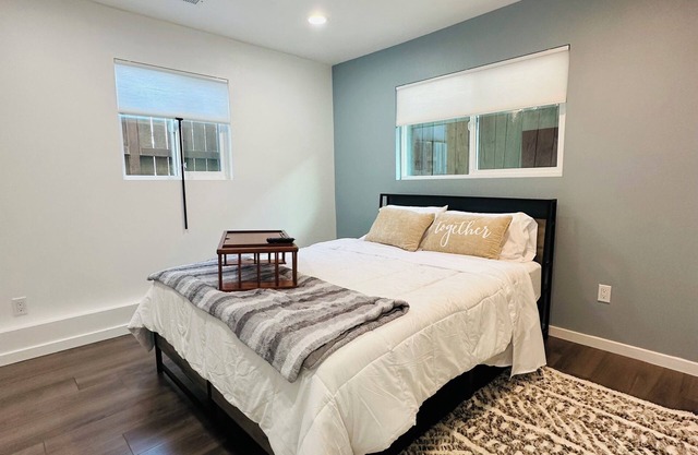 Modern Comfort Meets Smart Design: Stylish 1-Bed, 1-Bath Garage Conversion