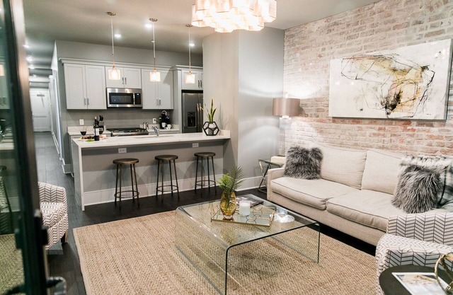 Distrito de almacenes de Nueva Orleans: condominio moderno | 2 habitaciones 2 baños