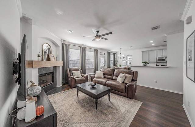 Modern, Comfy, Next to Frisco and Lake Lewisville in peaceful Little Elm