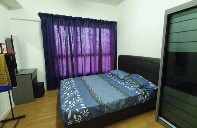 Modern condo (3) with air cond. and pool at bangi