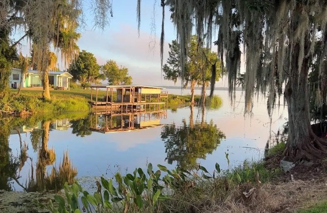 Conveniencias modernas con el antiguo encanto de Florida
