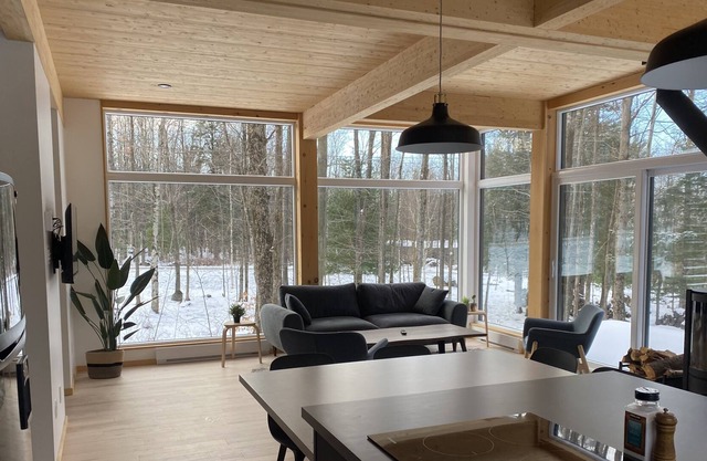 Modern Cosy-Chic Chalet with Spa in Nature