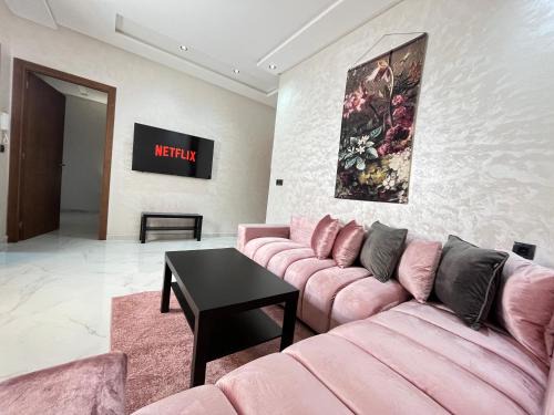 Modern & Cosy Studio City Center