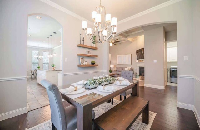 Modern & Cozy 3-Bedroom Home close to DFW Airport