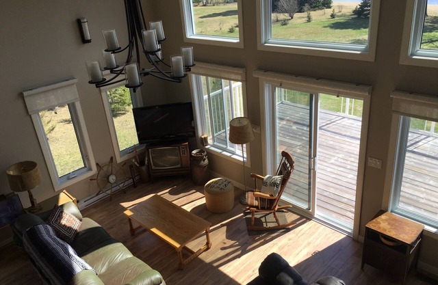 Modern cozy cottage with beautiful sandy beach!!!