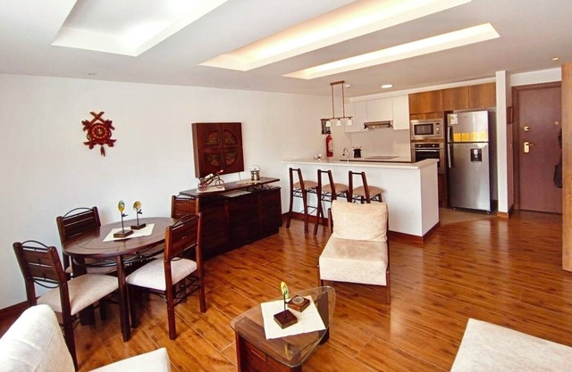 Modern & Cozy Suite w/ parking and laundry, Parque La Carolina.