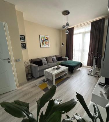Modern, Cute and Comfy Apartment - FREE PRIVATE PARKING