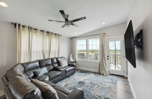 Modern Del Valle Vacation Rental w/ Deck & Views!