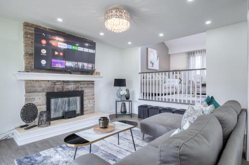 Modern Designed 1BR Basement in Quite Neighborhood