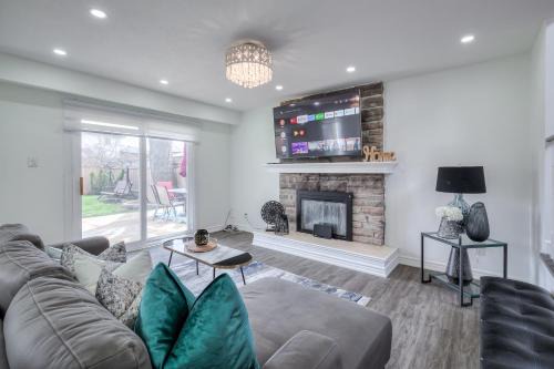 Modern Designed 1BR Studio in Quite Neighborhood