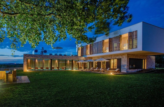 Villa Yellow Tree Jurići