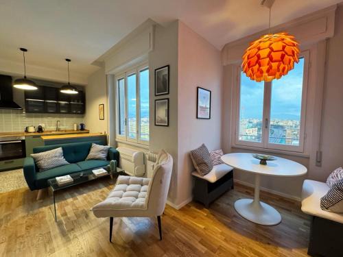 Modern Elegance 1BR with views