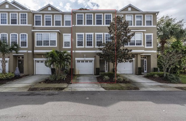 Modern Executive or Family Friendly Townhome in South Tampa