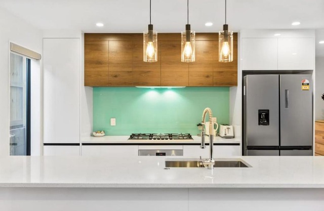 Modern Family Townhouse in Mt Roskill, Auckland