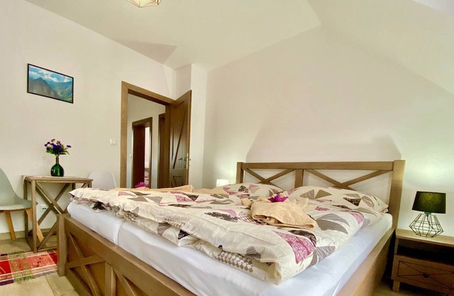 Villa familiar moderna para hasta 10 personas.