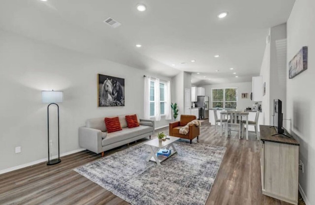 Modern Farmhouse Lake Conroe